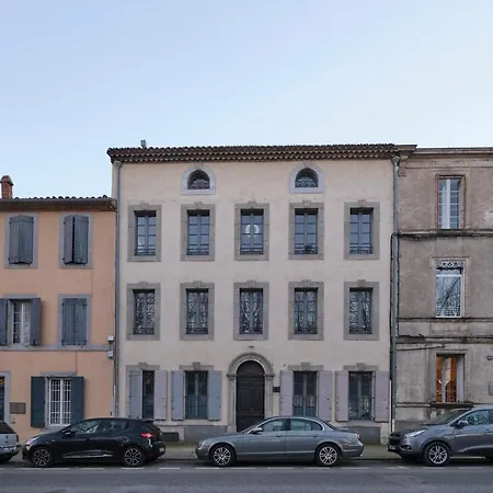 Autour Du Chateau Apartment